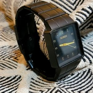 Nixon Watch